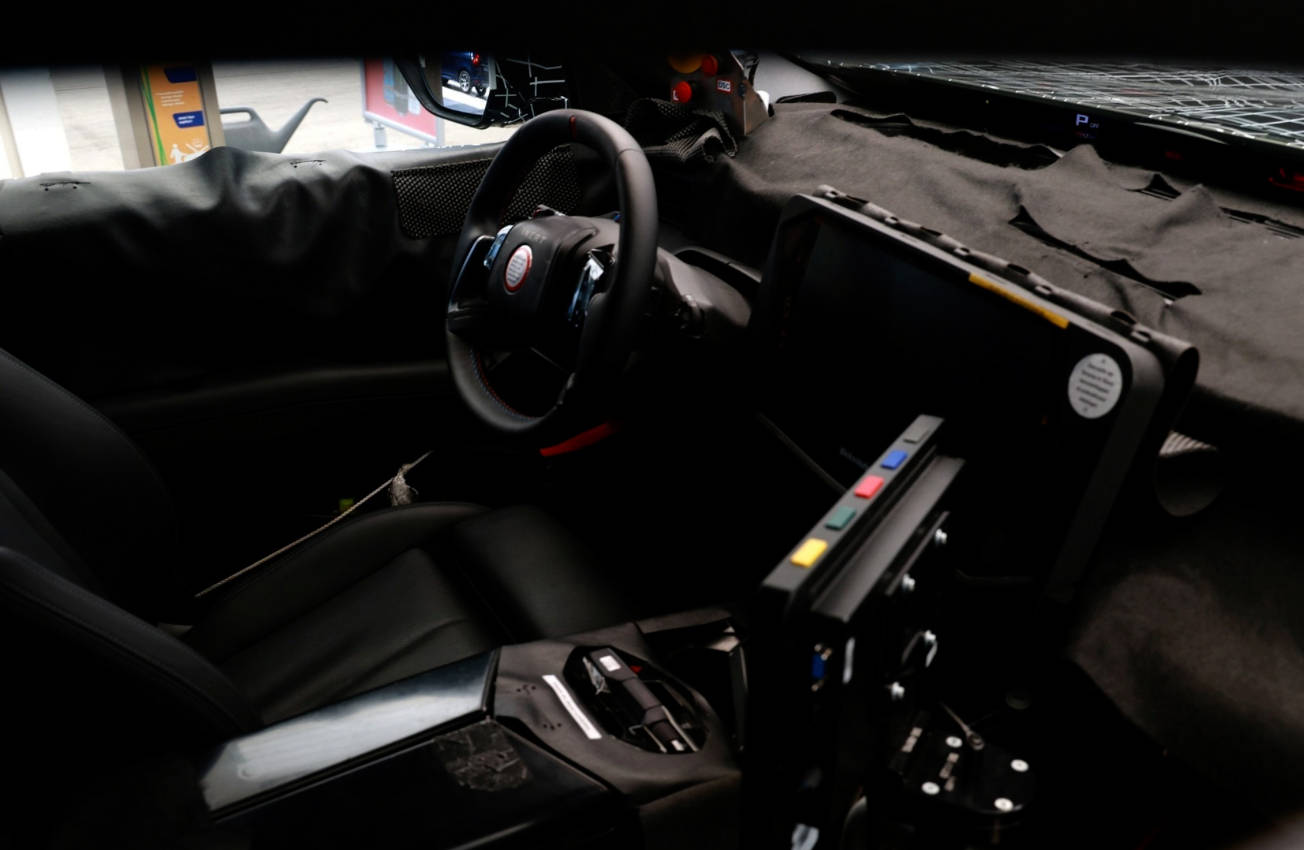 向中國車企設計學習?新一代寶馬X5內飾曝光 中控配有遠端屏