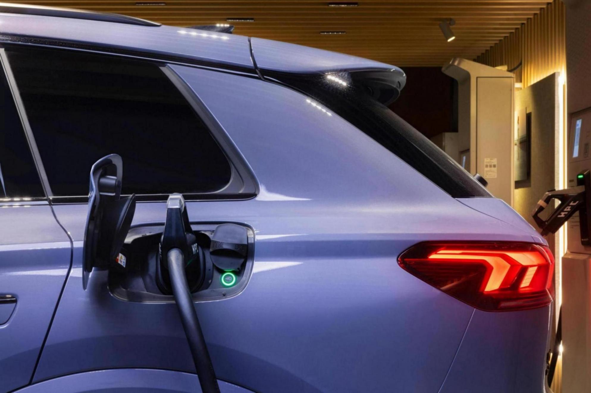 奧迪Q6L e-tron試駕總結:奧迪配華為,香么?