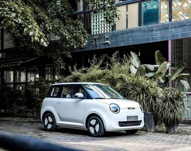 殺傷力爆棚的黑馬!2.49萬元起售的三款純電車型強(qiáng)在哪?