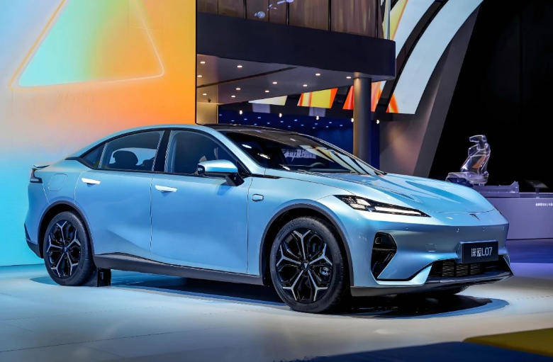 盈虧平衡點(diǎn)臨近,深藍(lán)“打樣”央企新能源轉(zhuǎn)型