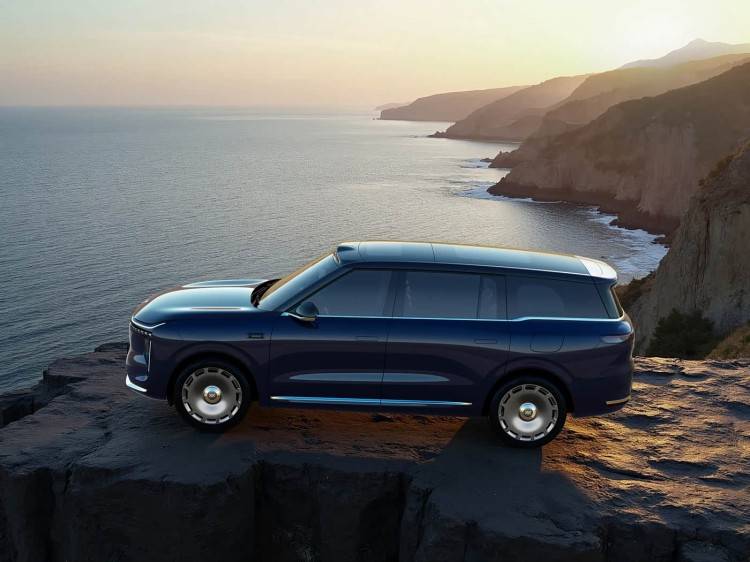 華為L3上車,50萬級嵐圖“泰山”諜照曝光,高端大旗能否扛穩?