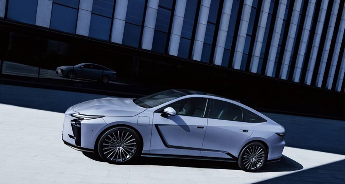 雷克薩斯的生存之道:以“靜奢”穿越周期