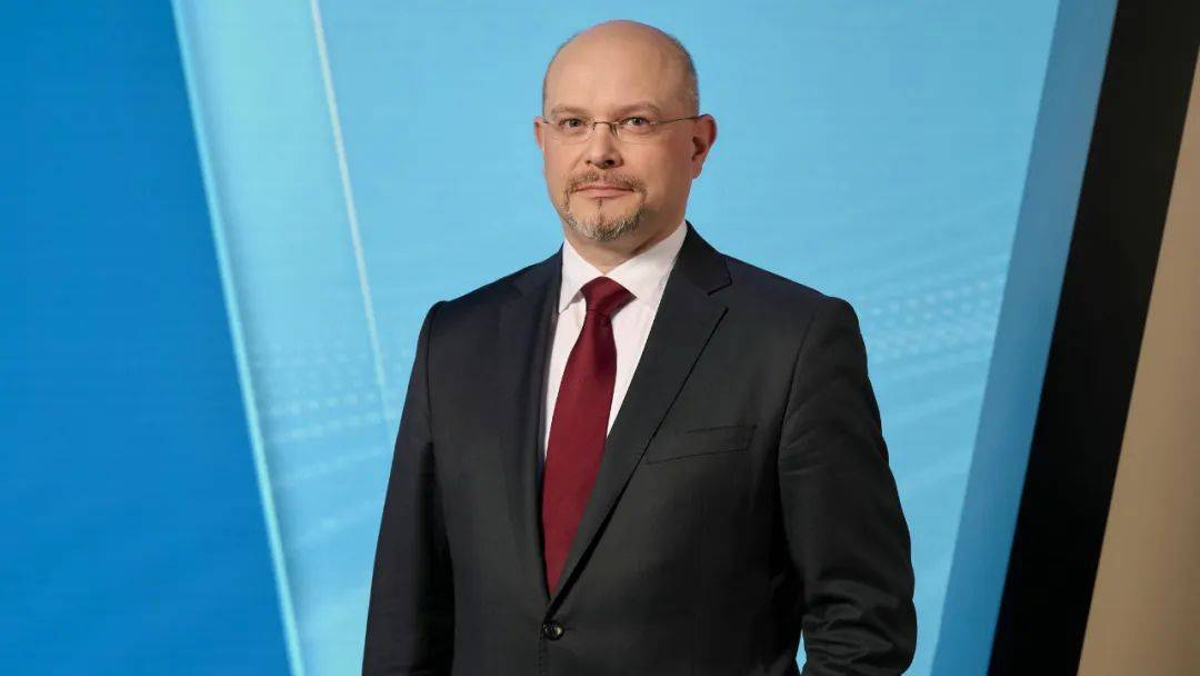 乘風(fēng)破浪!寶馬將跨界建“電廠(chǎng)”