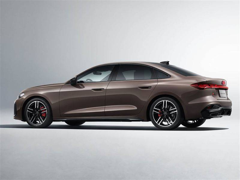 一汽奧迪A5L預(yù)售25.68萬元起 誠意拉滿