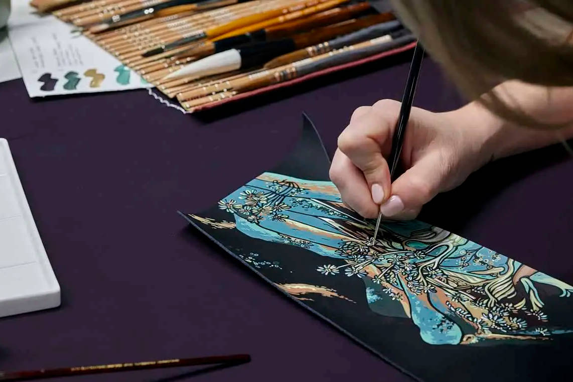 致敬敦煌壁畫的定制藝術(shù) 勞斯萊斯三款車型推出訂制版