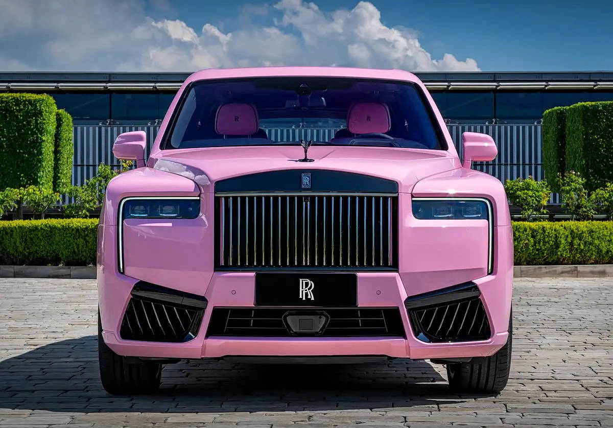 致敬敦煌壁畫的定制藝術(shù) 勞斯萊斯三款車型推出訂制版