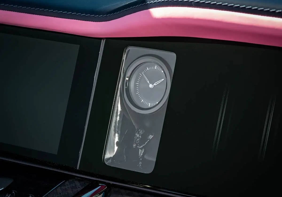 致敬敦煌壁畫的定制藝術(shù) 勞斯萊斯三款車型推出訂制版