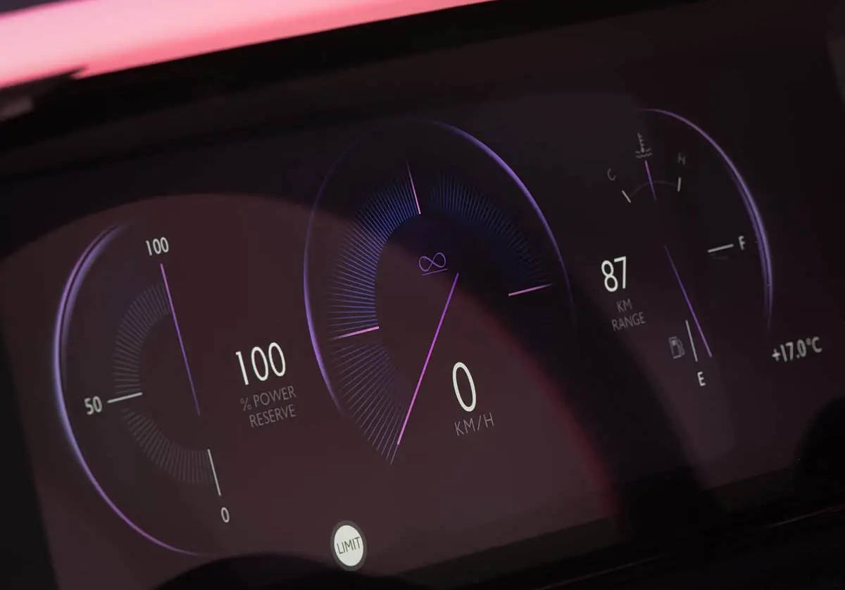 致敬敦煌壁畫的定制藝術(shù) 勞斯萊斯三款車型推出訂制版