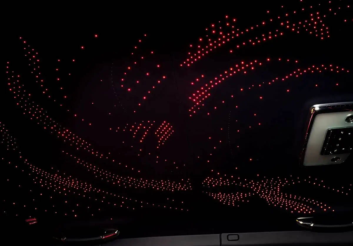 致敬敦煌壁畫的定制藝術(shù) 勞斯萊斯三款車型推出訂制版