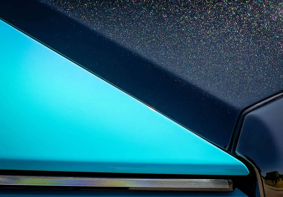 致敬敦煌壁畫的定制藝術(shù) 勞斯萊斯三款車型推出訂制版