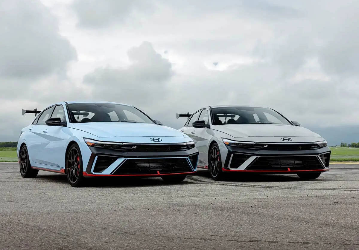 6速手波可選/TCR合法上路 現(xiàn)代伊蘭特 N TCR版官圖發(fā)布