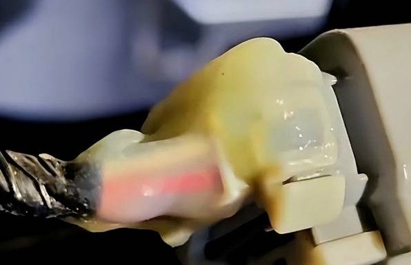 轉向異常、“悄悄打膠”,小鵬P7+“塌房”了?