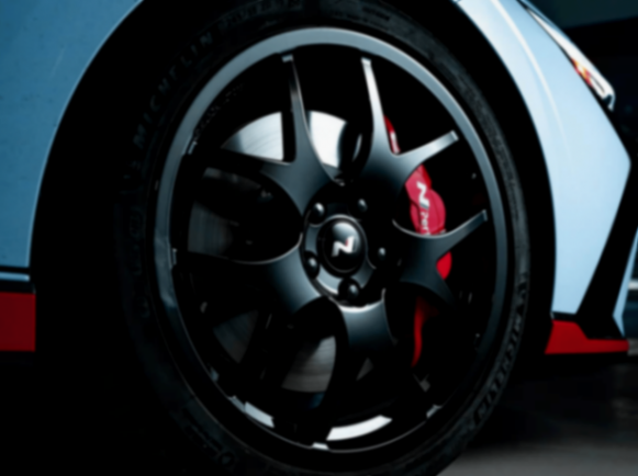 現代伊蘭特N TCR版用2.0T&6MT動力總成,還能打嗎?