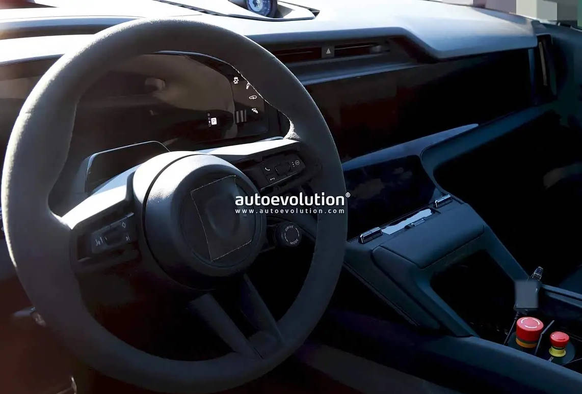 預計2025年底正式發布 全新保時捷Cayenne Coupe EV最新諜照曝光