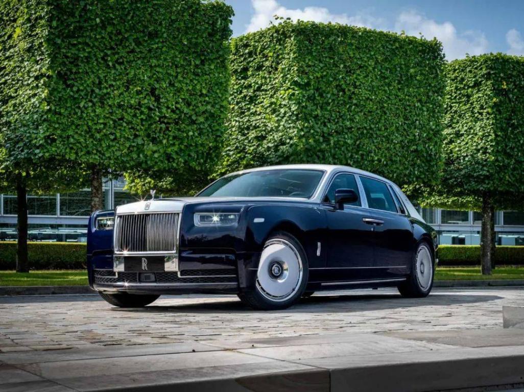 把敦煌壁畫開上路!勞斯萊斯推出三款“中國壁畫之藝”高定車型