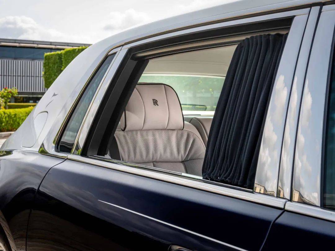 把敦煌壁畫開上路!勞斯萊斯推出三款“中國壁畫之藝”高定車型