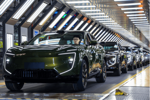 專屬數智工廠掛牌,新央企強勢賦能阿維塔頂級智造