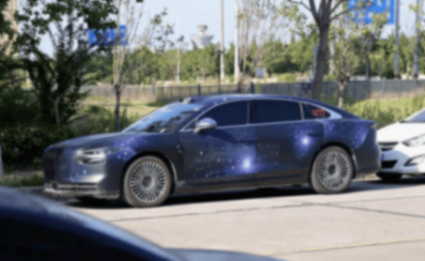 嵐圖兩款旗艦新車諜照,華為智駕,一個比一個尊?