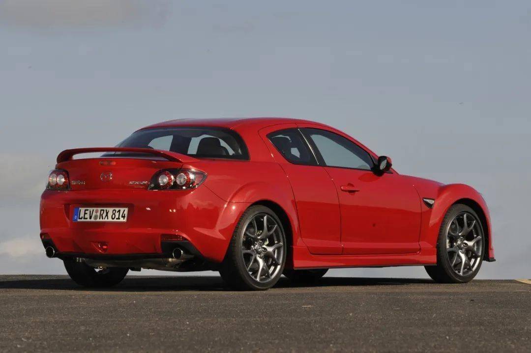 轉子絕唱,對開門下的駕駛革命