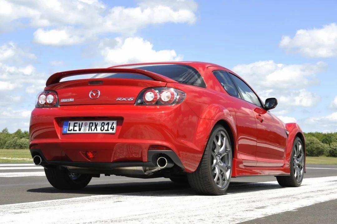 轉子絕唱,對開門下的駕駛革命