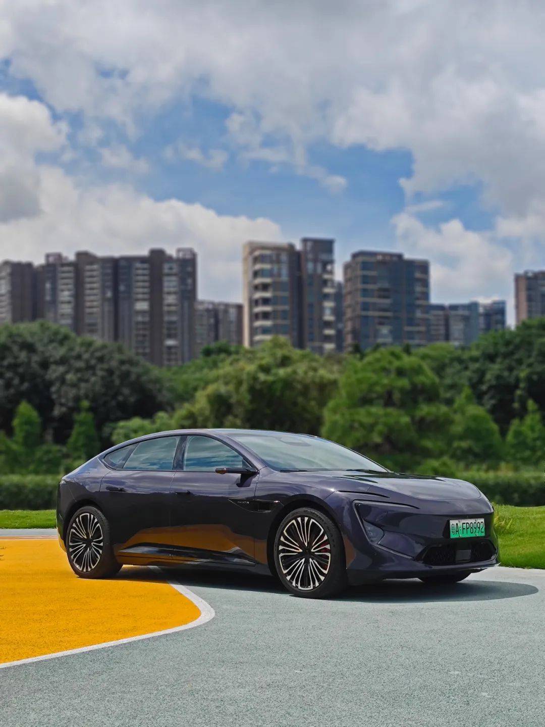 來自未來的顏值——阿維塔12后驅增程版