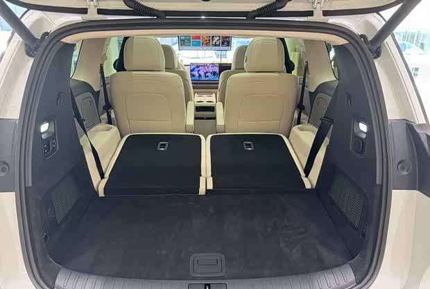 理想 樂道 問界大PK:三排座SUV為何成爆款?重磅新車即將登場!