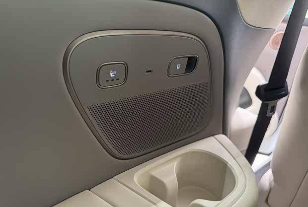 理想 樂道 問界大PK:三排座SUV為何成爆款?重磅新車即將登場!