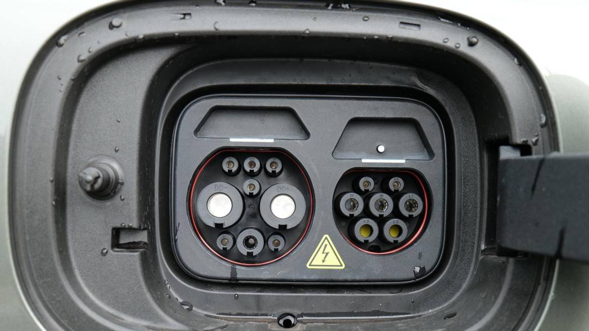 新秀挑戰(zhàn)老將,長(zhǎng)安啟源Q07對(duì)比宋PLUS DM-i,買(mǎi)新買(mǎi)舊?