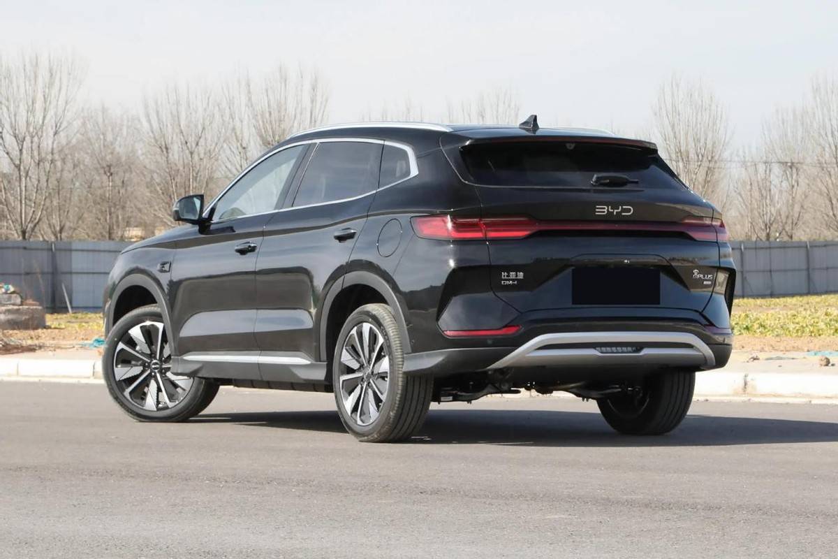 新秀挑戰(zhàn)老將,長(zhǎng)安啟源Q07對(duì)比宋PLUS DM-i,買(mǎi)新買(mǎi)舊?