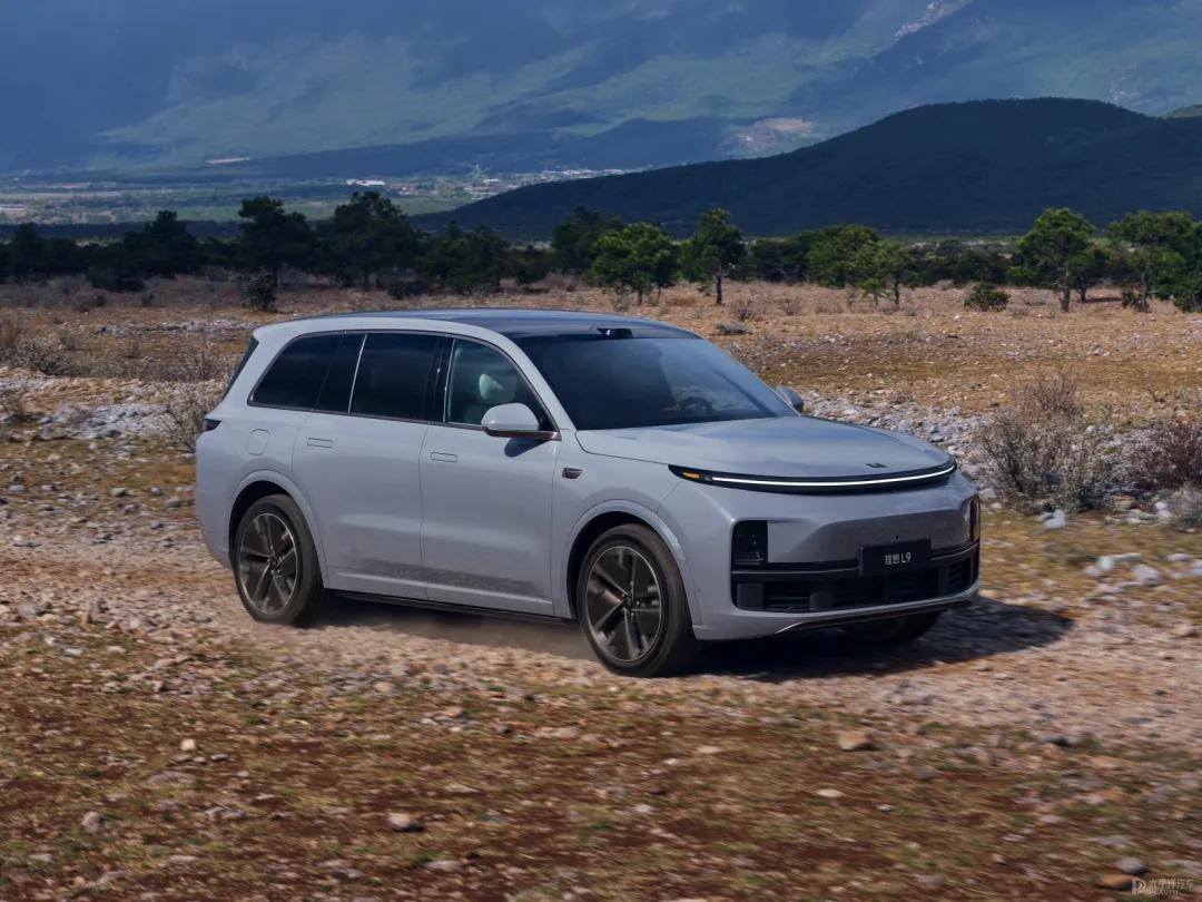 理想車主并非普遍素質差,不管哪個品牌,總有小部分素質差的車主