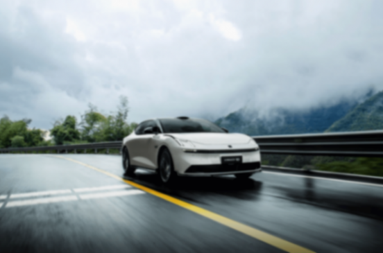 5秒破百+4.2L油耗,領克EM-P AI電混2.0開啟技術突圍