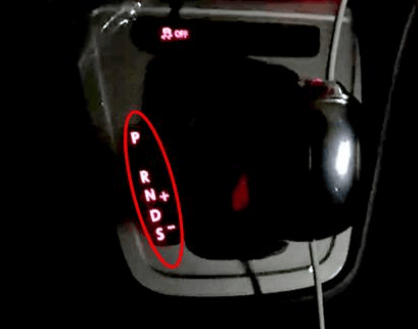 大眾朗逸儀表顯示屏偶發(fā)不顯示擋位信息