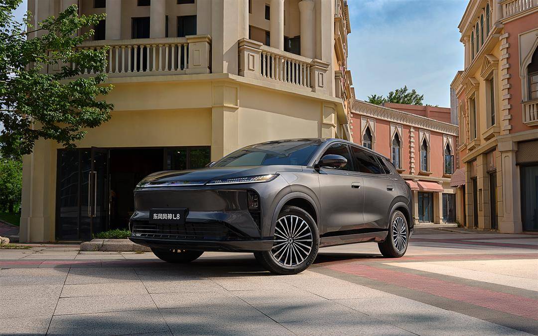 全家都舒適的豪華座艙新選項:東風風神L8預售12.99萬元起