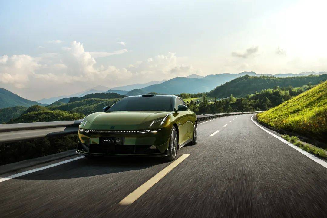 領克10 EM-P:又一個AI電混時代的插混顛覆者