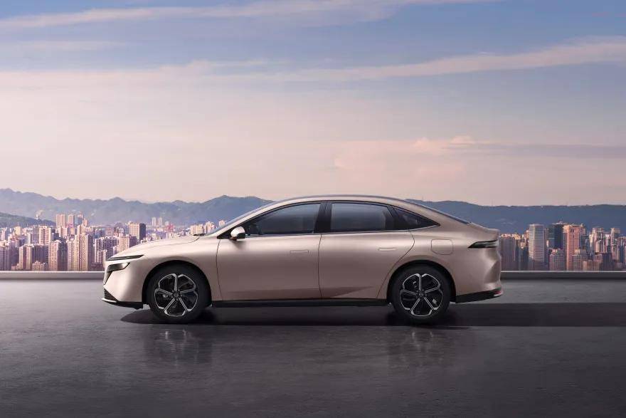 小鵬X9增程版、東風日產N6、新款問界M7、深藍L06,大批新車搶先看