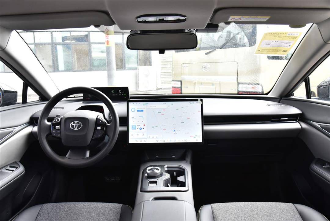 一汽豐田bZ5銷量遇冷,是價格還不夠有吸引力?