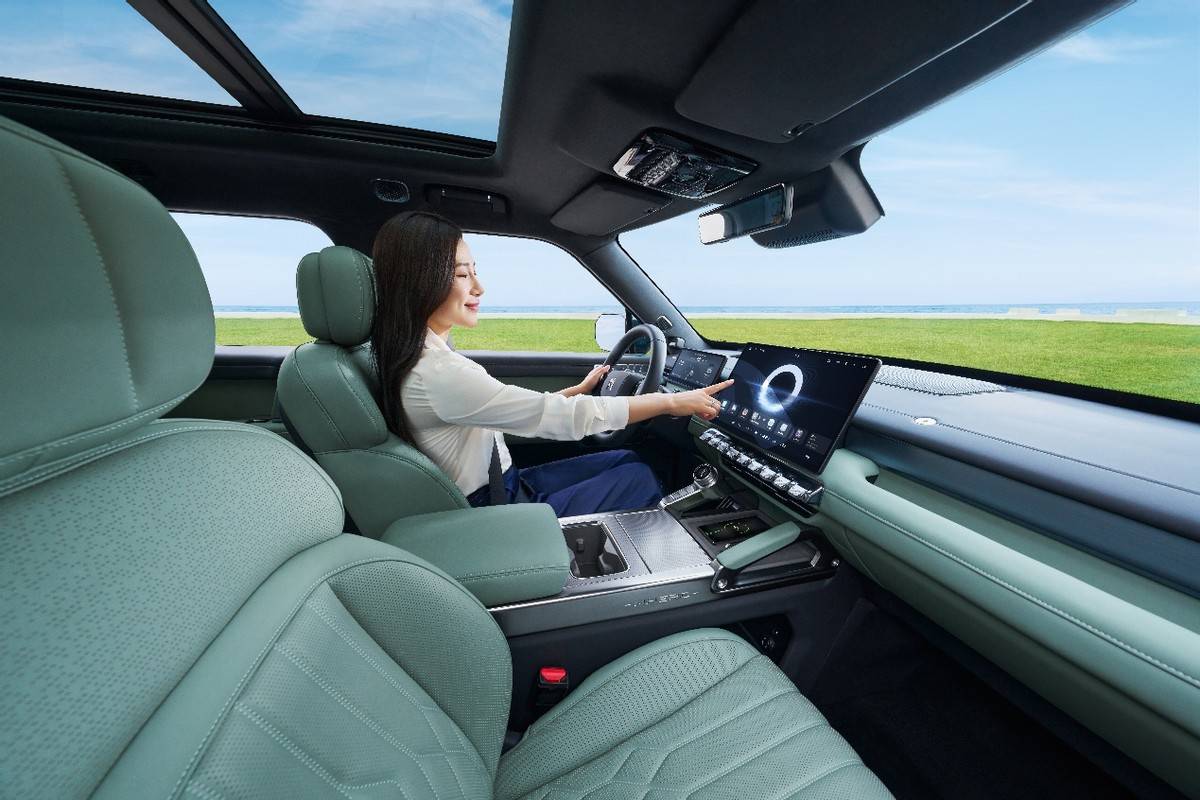 上市即破局!猛士M817:闖得了荒野,裝得下生活!