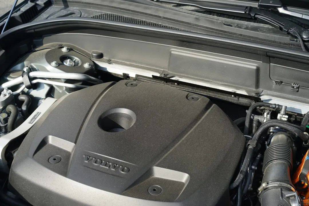 拒絕審美疲勞 2026款沃爾沃XC60 T8