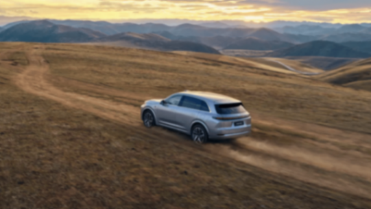 理想求變,李想“收斂鋒芒”感謝美團王興出手近3億美元,救活了理想汽車