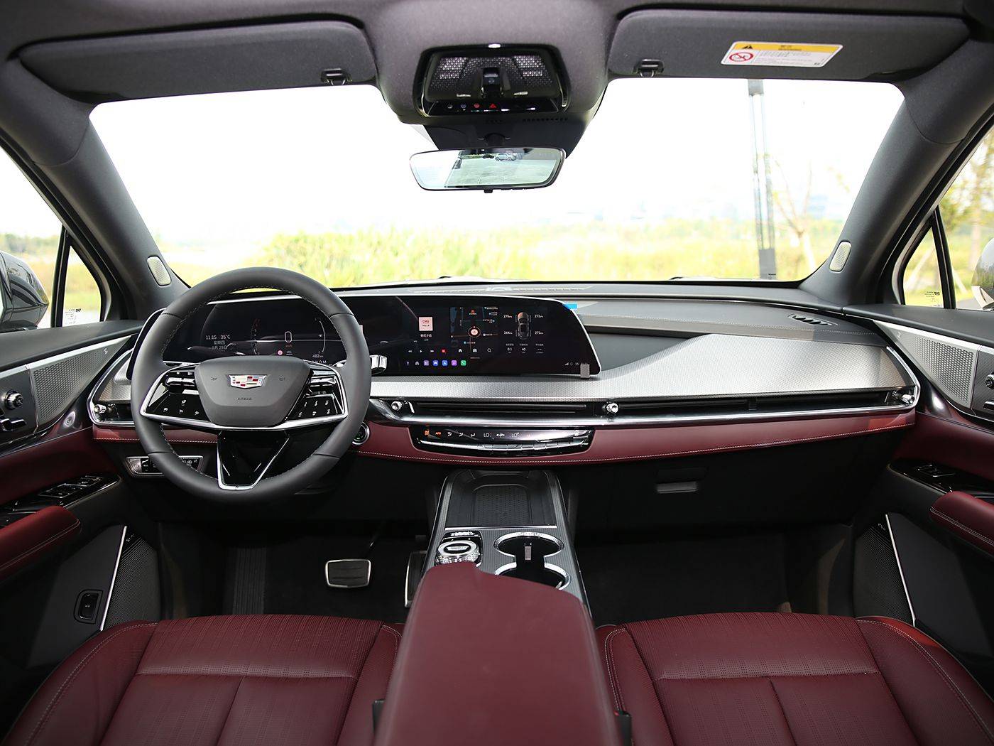 新款凱迪拉克 XT5 最新消息:提供 “賽里木藍” 配色,價格預(yù)計調(diào)整