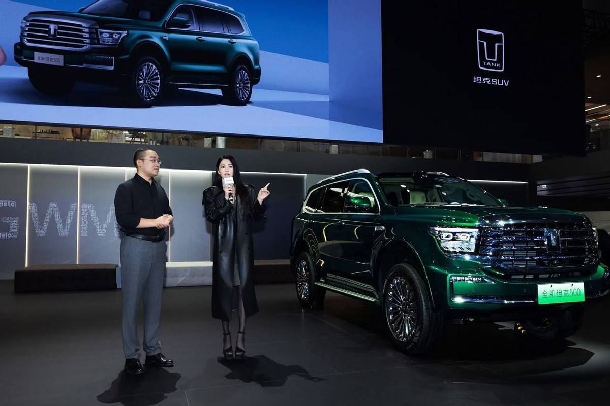 張雨綺站臺,全新坦克500成都車展人氣旺