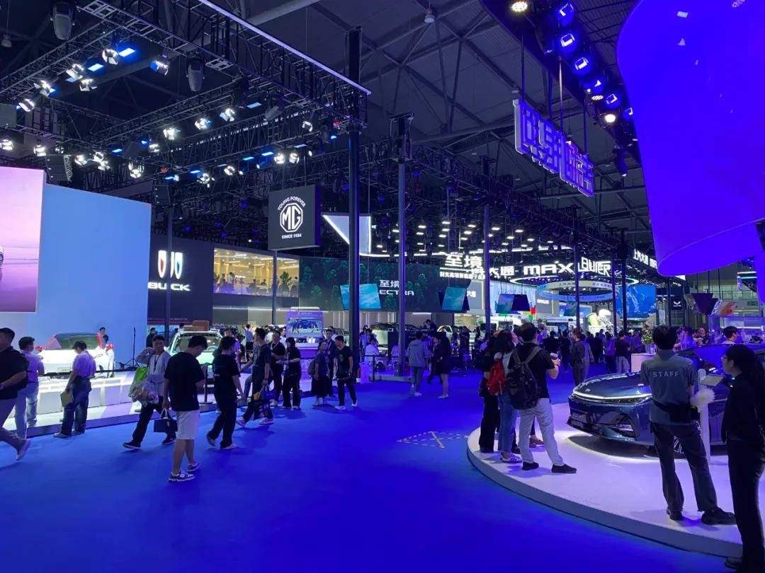 成都車(chē)展遇冷,大牌缺席,跟不上“中國(guó)速度”的品牌,連參賽資格或許都會(huì)丟失