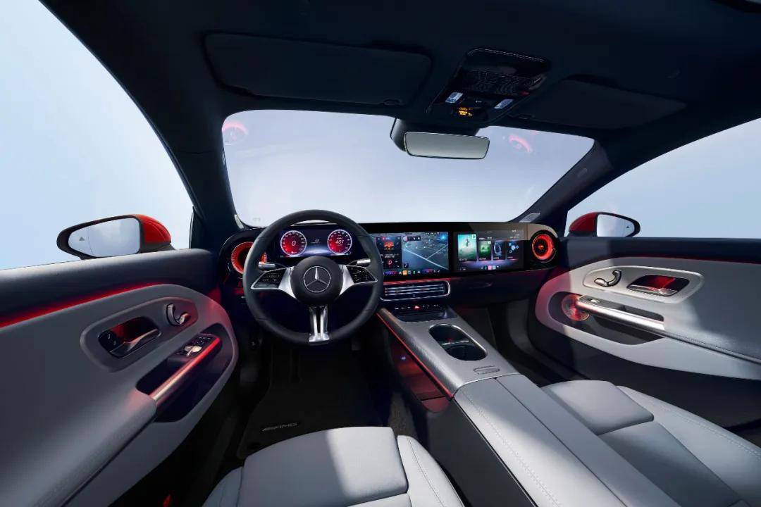 AMG CLE 53敞篷轎跑車、純電CLA領銜,奔馳全明星陣容登陸成都車展