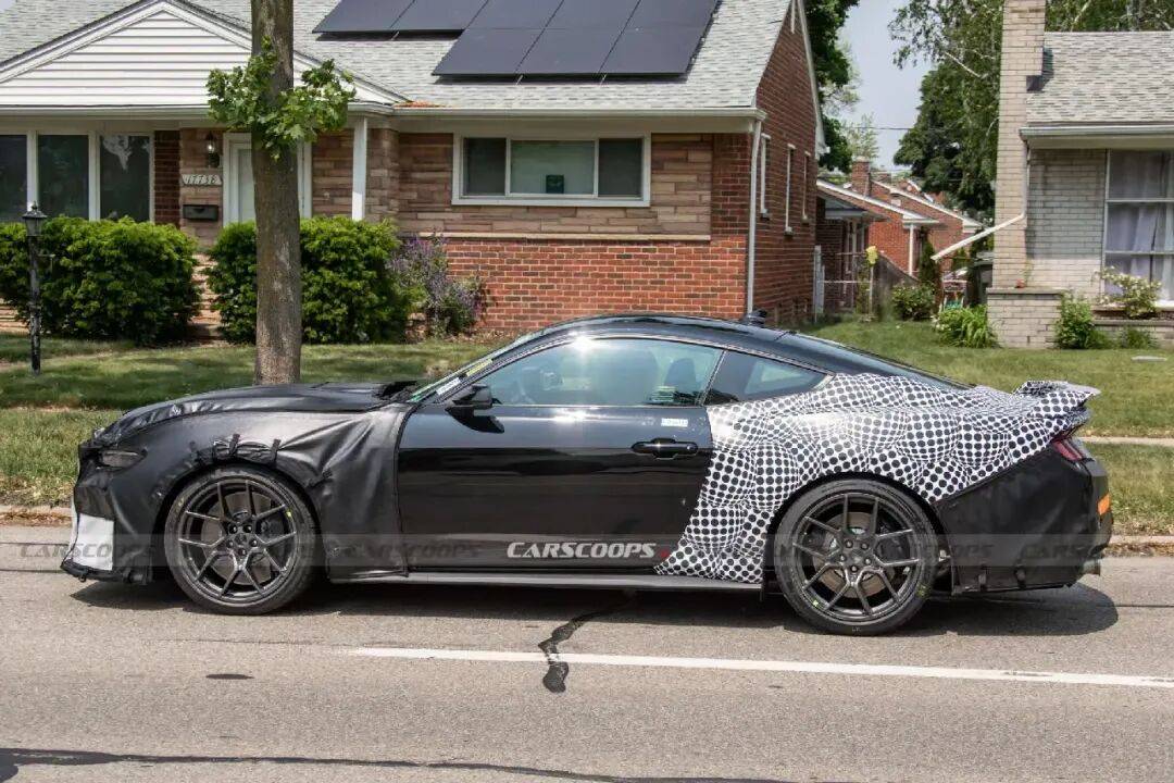 福特野馬GT500有望回歸,原型車諜照已曝光 | 酷樂汽車