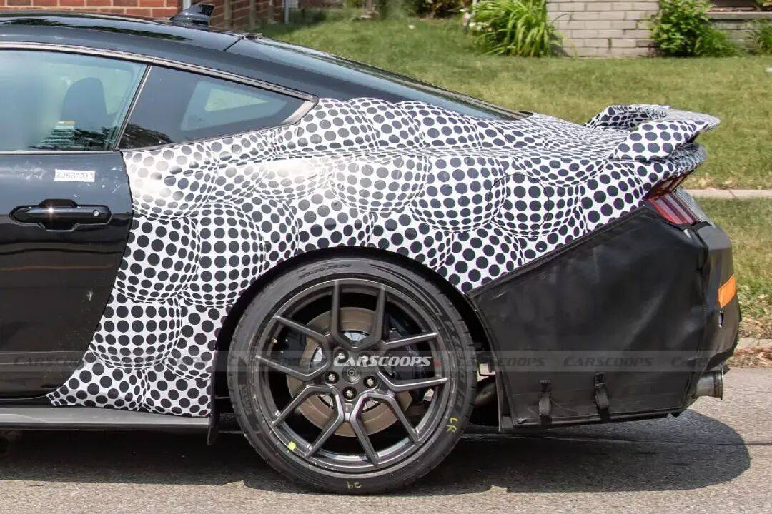 福特野馬GT500有望回歸,原型車諜照已曝光 | 酷樂汽車