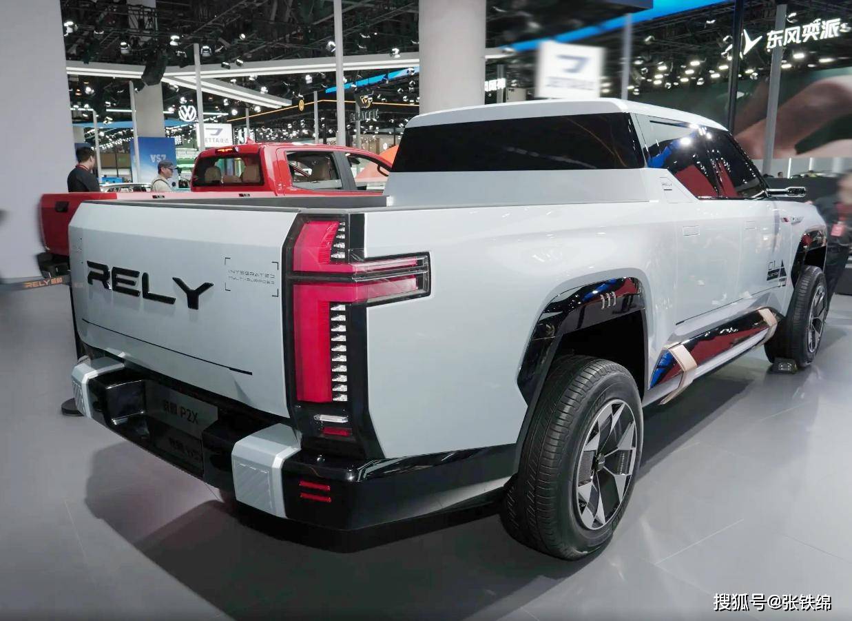 奇瑞打造的大皮卡,威麟P2X實車亮相,外觀很前衛科幻,純電動力