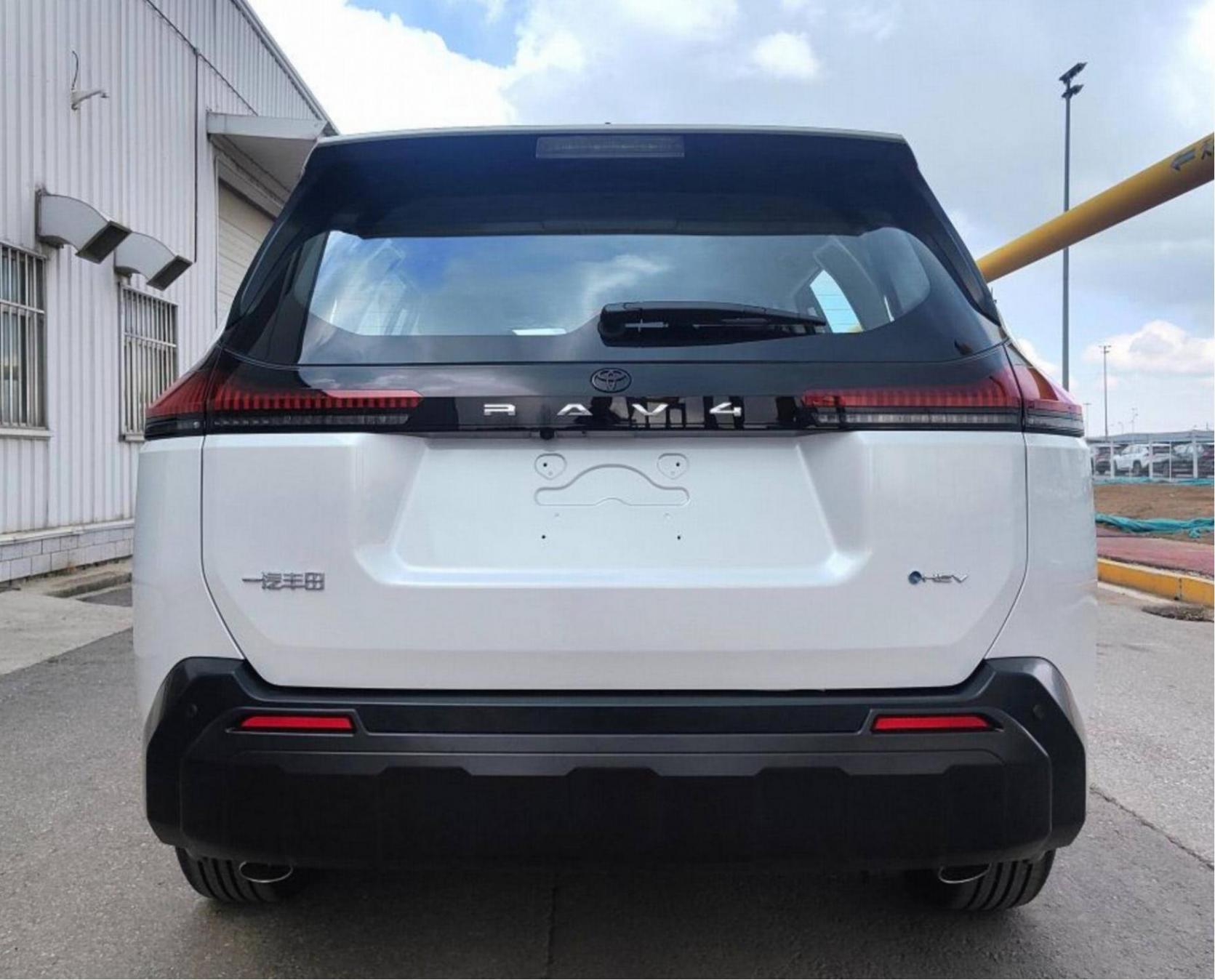 合資車企反擊戰(zhàn):新一代RAV4榮放實(shí)車曝光,寶馬iX3藏大量新技術(shù)