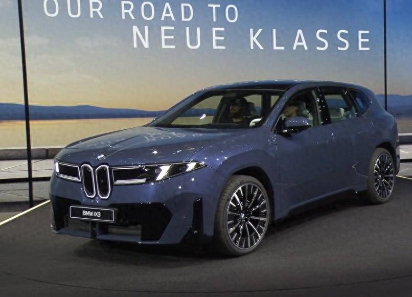 合資車企反擊戰(zhàn):新一代RAV4榮放實(shí)車曝光,寶馬iX3藏大量新技術(shù)