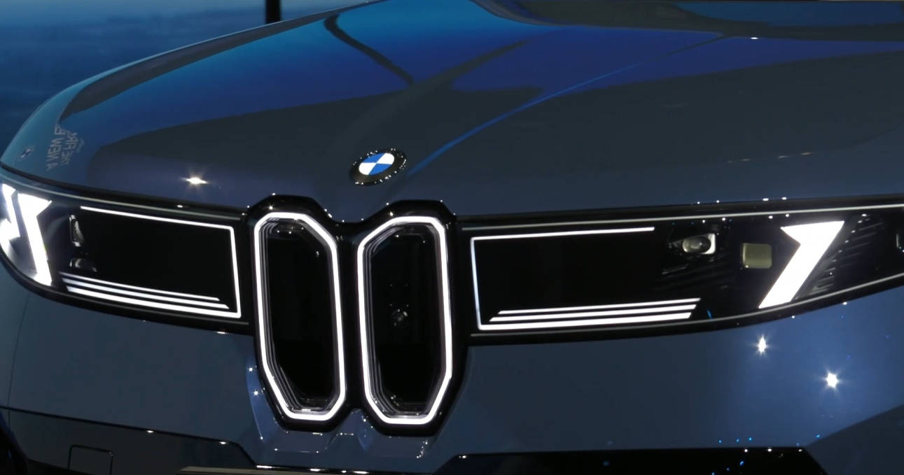 合資車企反擊戰(zhàn):新一代RAV4榮放實(shí)車曝光,寶馬iX3藏大量新技術(shù)