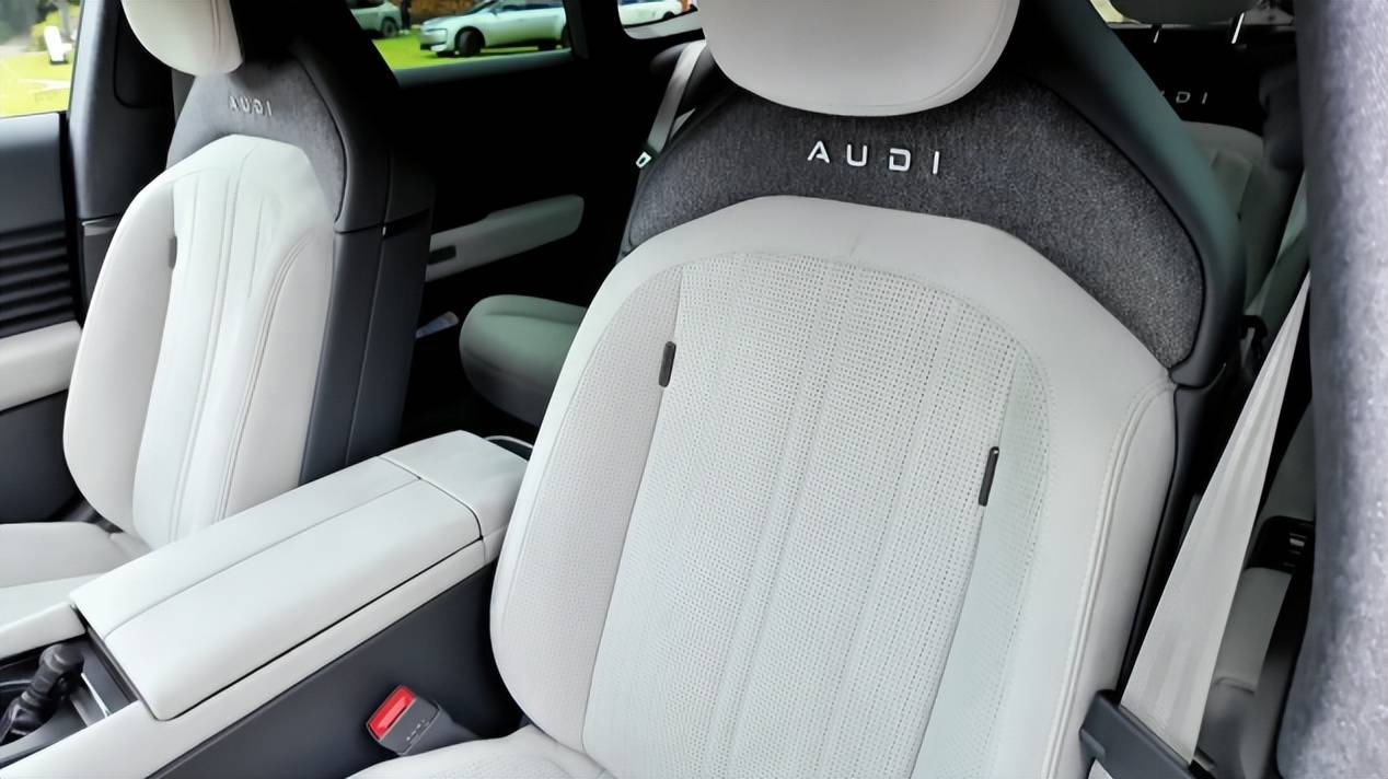 德系電動革命:E5 Sportback用本土化智能與極致駕控直面特斯拉